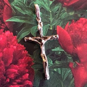 Vintage crucifix pendant .925 Sterling Silver cross religious Christian